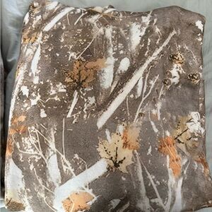 Comfort collection camo hoodie